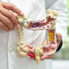 Naturalne oczyszczanie jelit: Co działa, a czego unikać?