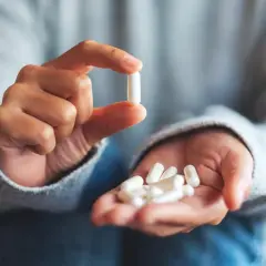 Jak zażywać witaminę D3? Dawkowanie, K2, magnez pełny poradnik
