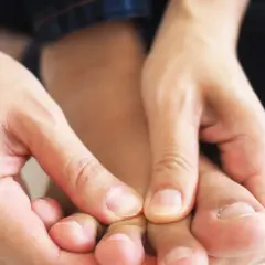 Mrowienie, drętwienie? To mogą być neurologiczne objawy niedoboru potasu