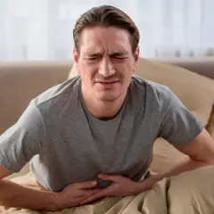 Perforacja jelita po kolonoskopii: Czy Twój ból jest groźny?