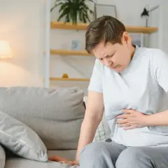 Twoja trzustka woła o pomoc? Objawy niedoboru enzymów!