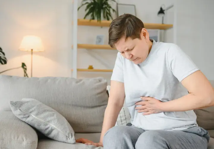 Twoja trzustka woła o pomoc? Objawy niedoboru enzymów!