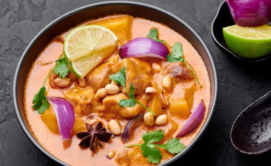 Curry w kuchni - właściwości, skład i zastosowanie